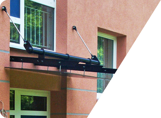 Metallbau Geerz - Vordach aus Edelstahl und Glas